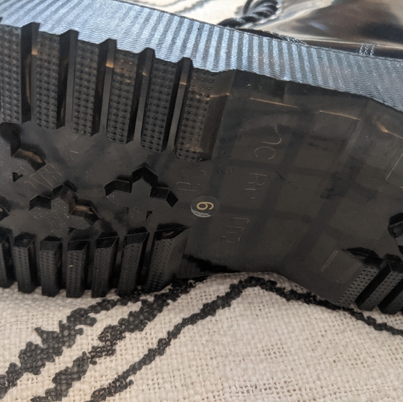 Jeffrey Campbell Sopas Lugged Platform Boot - Picture 10 of 10